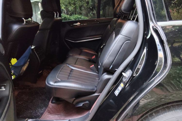 Used Mercedes-Benz GL-Class  Left Rear Seat