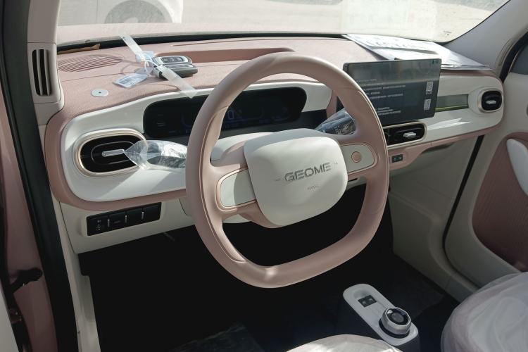 Used Geely Galaxy Panda 2025 210 km – Yuanqi Bear Steering Wheel