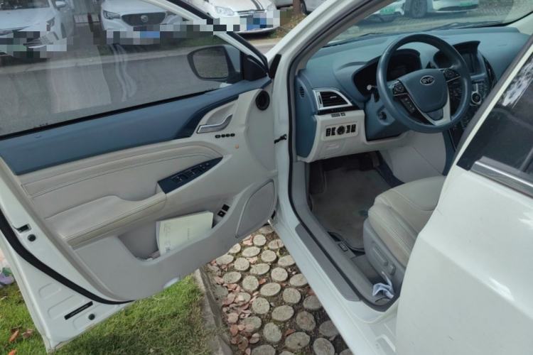 Used BYD Qin New Energy 2014 1.5T Flagship Model Driver Seat