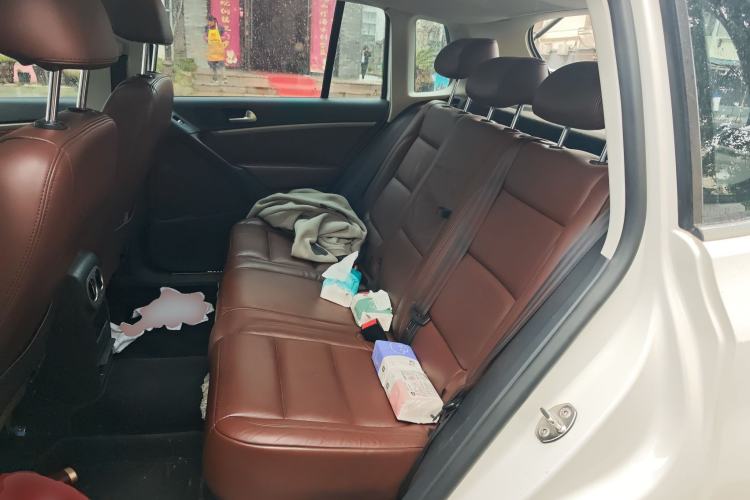 Used Volkswagen Tiguan 2015 2.0 TSI Automatic All-Wheel Drive Luxury Edition