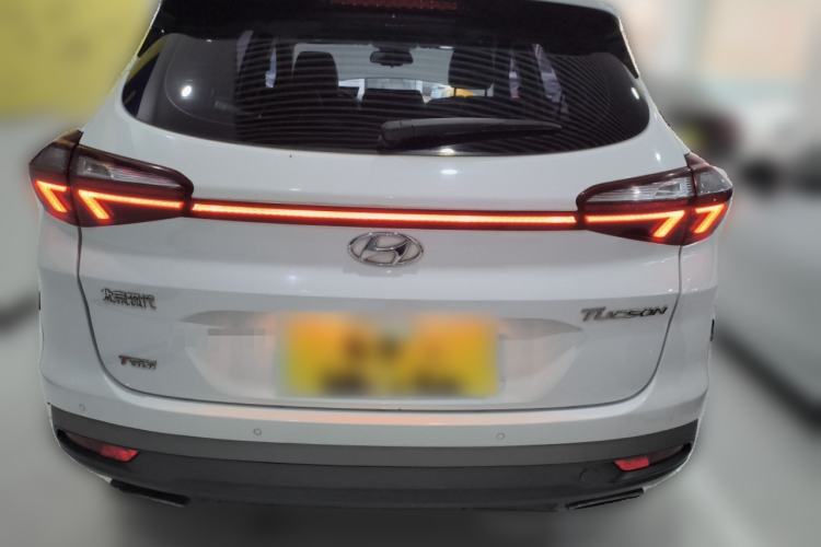 Used Hyundai Tucson 2019 280TGDi Dual-Clutch Two-Wheel Drive Smart Connect Version China V Standard Rear