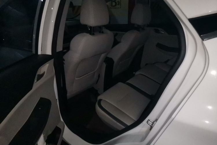 Used BYD Yuan Pro 2021 401 km Luxury Version Left Rear Seat
