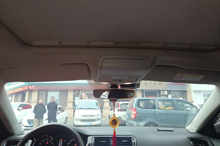 Used Volkswagen Sagitar 2017 230TSI Automatic Luxury Edition
