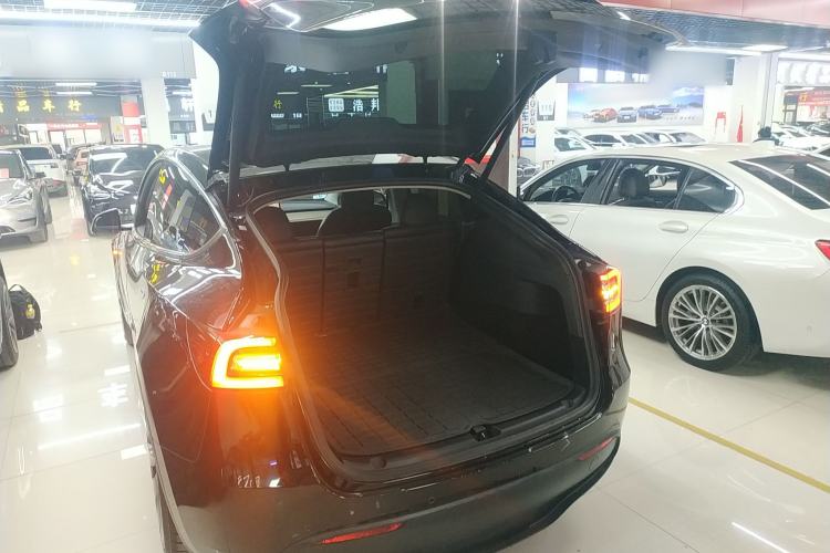 Used Tesla Model Y 2021 Performance High-Performance All-Wheel-Drive Version
