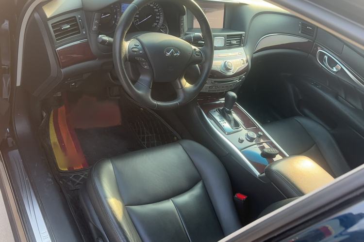 Used Infiniti Q70 2017 Q70L 2.5L Enjoyment Edition