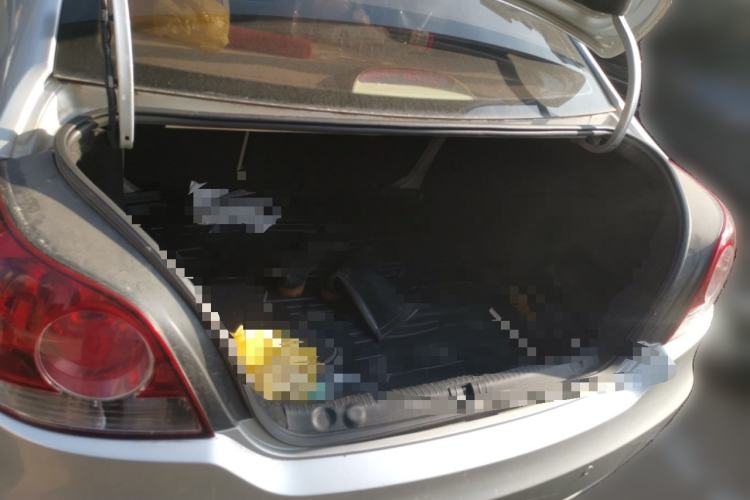 Used Volkswagen Lavida 2011 1.6L Automatic Premium Edition Trunk