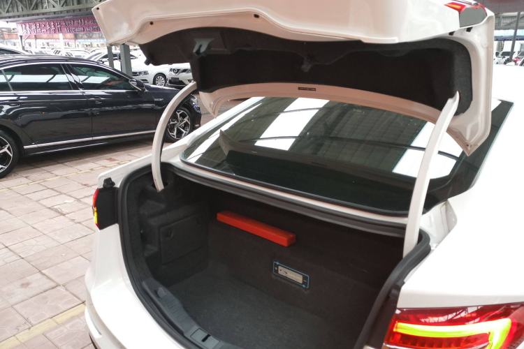 Used Ford Mondeo New Energy 2018 2.0 PHEV Smart-Controlled Fashion Edition China VI Standard
