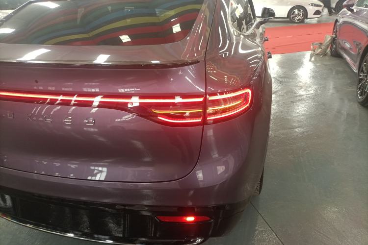 Used Hima Luxeed R7 2025 Extended-Range 331km Ultra
