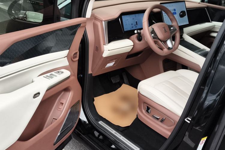 Used BYD Xia 2025 DM-i 1.5T 180km Excellence Model Driver Seat