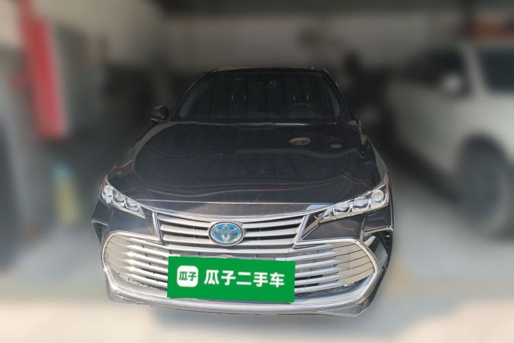 Used Toyota Avalon 2019 Dual-Engine 2.5L Luxury Edition China VI Standard
