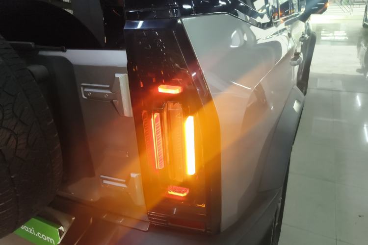 Used JETOUR Traveler 2023 2.0T All-Wheel Drive Conquer PRO Exterior 3