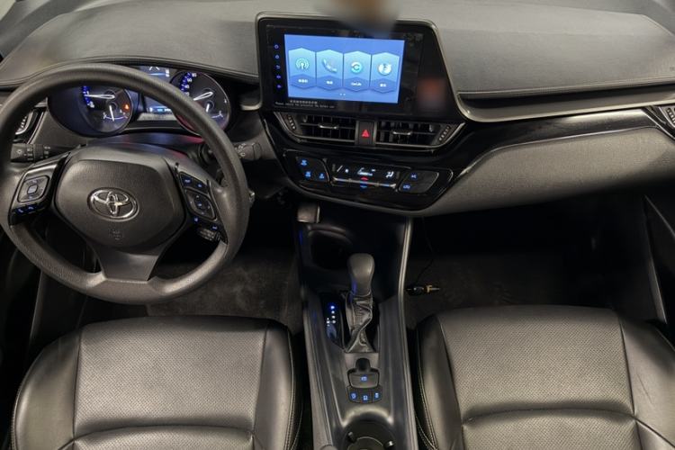 Used Toyota IZOA 2021 2.0L Yixing Version