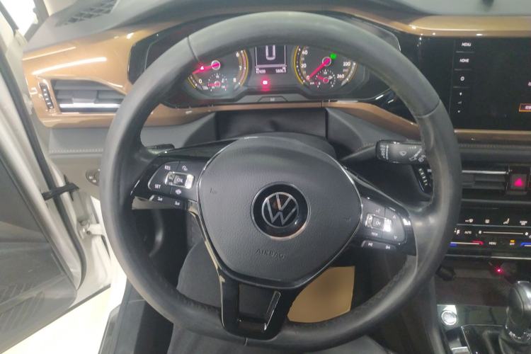 Used Volkswagen Tharu 2021 280TSI Two-Wheel-Drive Luxury Plus Edition Steering Wheel