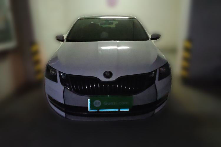 Used Skoda Octavia 2019 1.5L Automatic Smart Drive Luxury Edition China VI Standard
