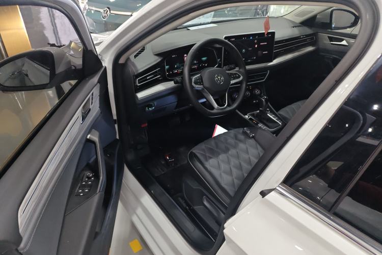 Used Volkswagen Sagitar 2023 300TSI DSG Excellence Edition Driver Seat