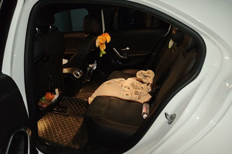 Used Mercedes-Benz A-Class 2022 Revised Version A 200 L Sport Sedan Fashionable Style