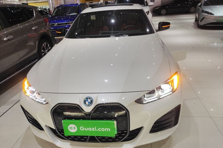 Used BMW i4 2022 eDrive40 Front