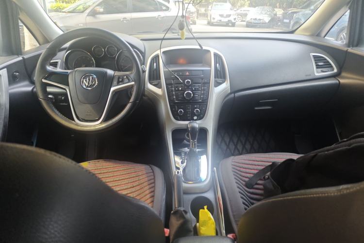 Used Buick GT 2010 XT 1.8L Automatic Fashion Edition
