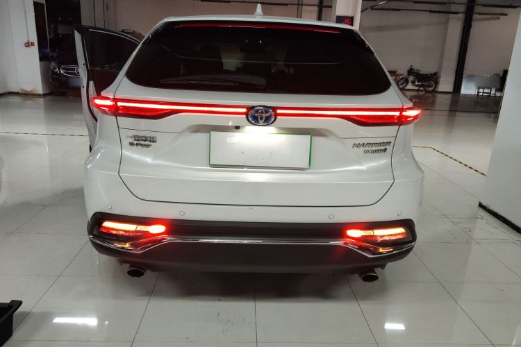 Used Toyota Harrier 2022 Dual-Engine 2.5L CVT Four-Wheel Drive Luxury Edition