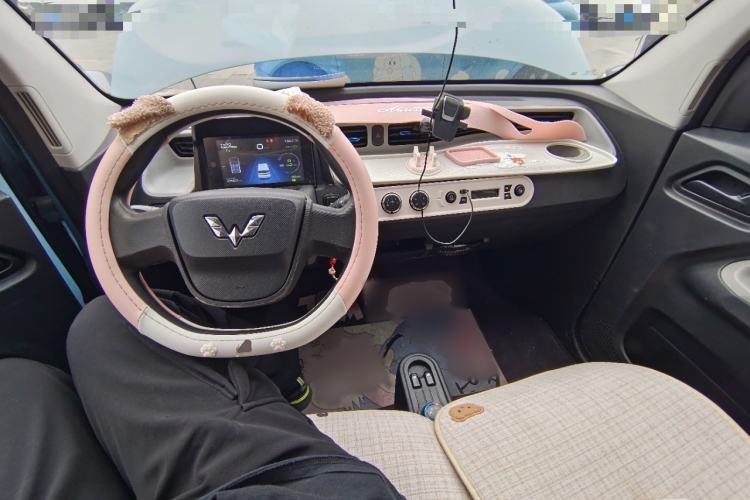 Used Wuling Hongguang MINIEV 2020 Freedom Version Lithium Iron Phosphate Interior 2