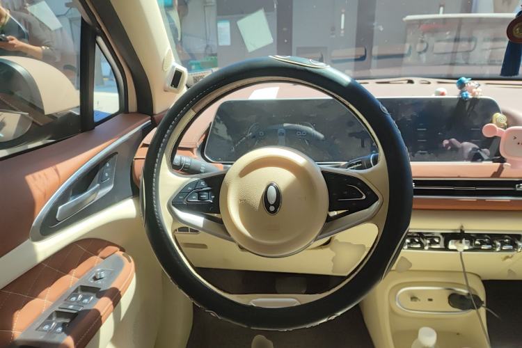 Used ORA Good Cat 2023 401 km Standard Range Premium Trim Ternary Lithium Steering Wheel