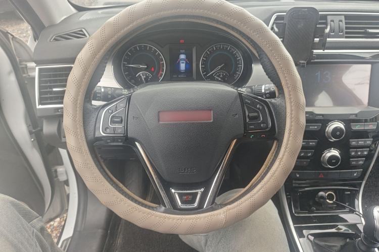 Used Haval H2 2014 1.5T Manual Two-Wheel Drive Elite Edition
