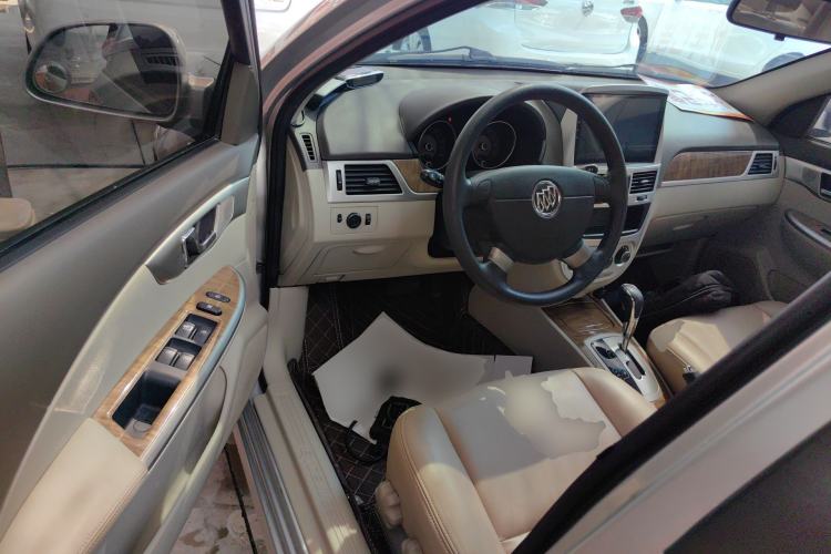 Used Buick Excelle 2015 1.5L Automatic Classic Model
