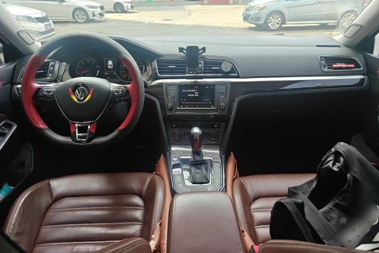 Used Volkswagen Lamando 2015 330TSI DSG Luxury Edition