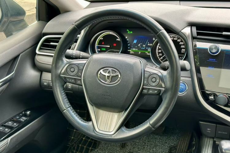 Used Toyota Camry 2019 Revised Version Dual-Engine 2.5 HG Luxury Edition Interior 4