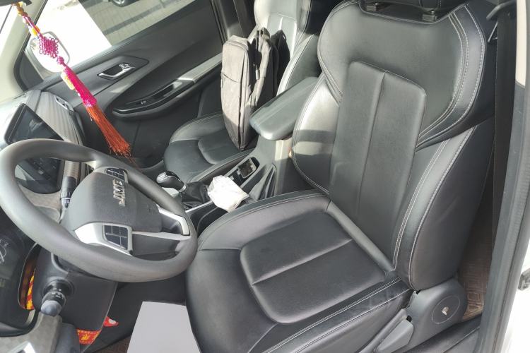 Used JMC Baodian 2023 2.5T Diesel Two-Wheel Drive Comfort Edition Long Wheelbase JX4D25A6L
