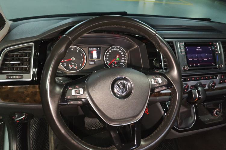 Used Volkswagen Multivan 2018 2.0 TSI 4x4 Prestige Edition 7-Seater
