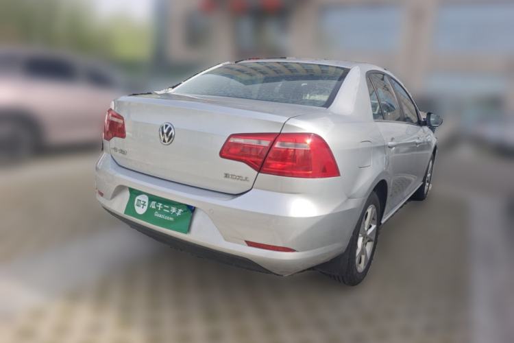 Used Volkswagen Bora 2014 1.6L Manual Comfort Model Rear Right 45 Deg