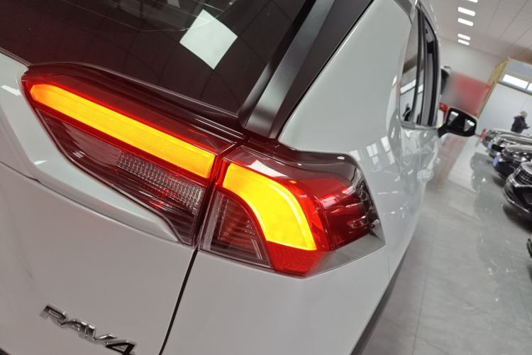 Used Toyota RAV4 2022 2.0L CVT Two-Wheel Drive Urban Edition