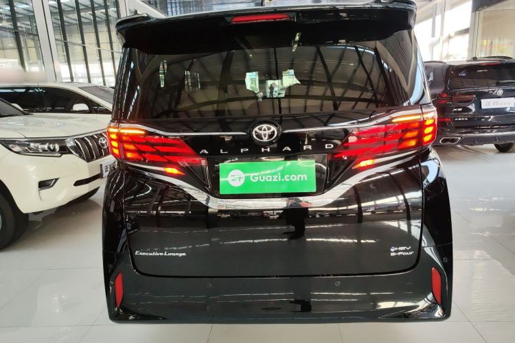 Used Toyota Alphard 2024 Dual-Engine 2.5L Deluxe Edition
