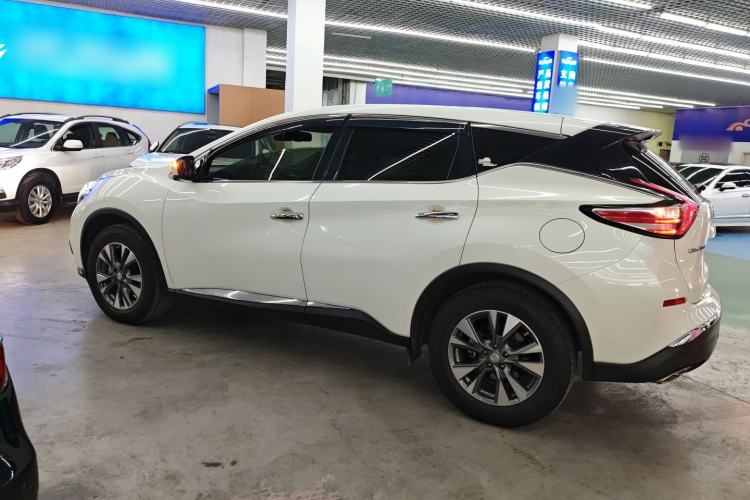 Used Nissan Murano 2021 2.5L XL Two-Wheel Drive Smart Connect Luxury Edition
