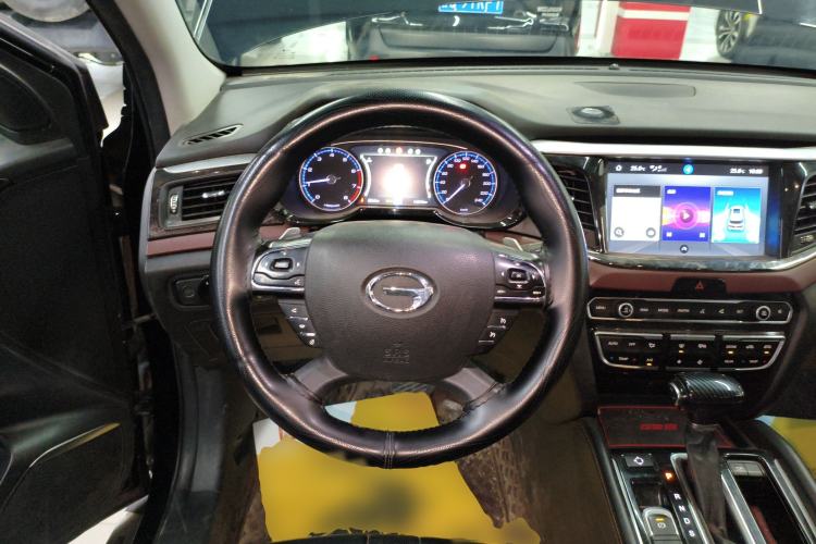 Used GAC Trumpchi GS8 2019 390T Two-Wheel Drive Luxury Smart Connectivity Version (7 Seats) Steering Wheel