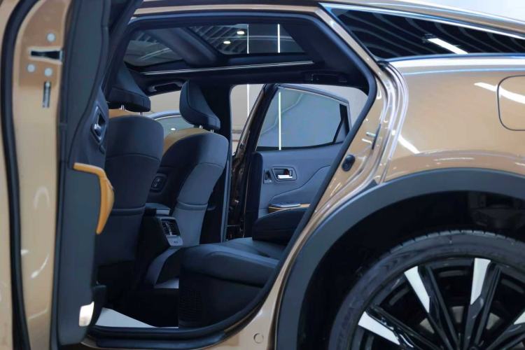 Used Toyota Crown 2023 2.4T SportCross HEV Four-Wheel Drive Ultimate Edition
