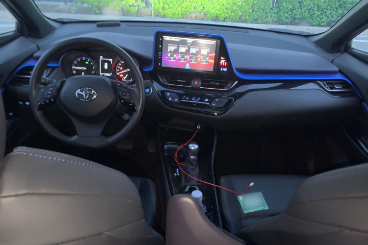 Used Toyota C-HR 2020 2.0L Leading Edition Center Console