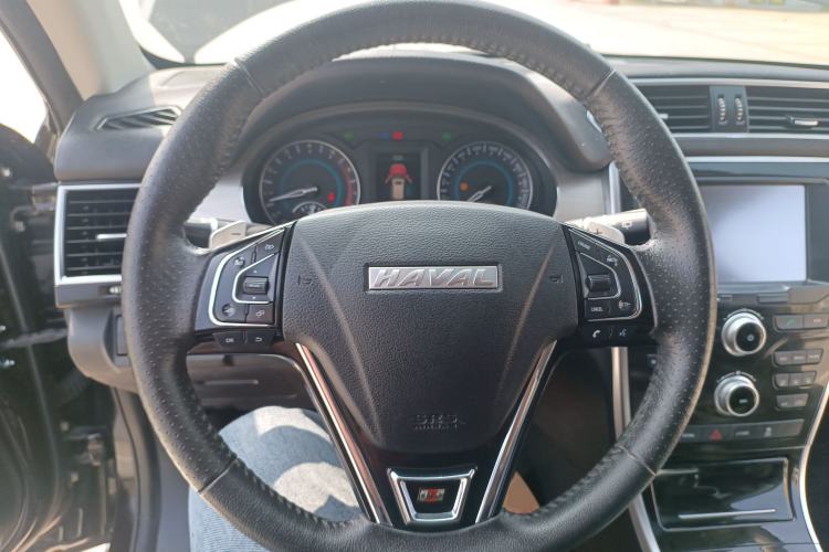 Used Haval H2 2018 Red-Label 1.5T Dual-Clutch Two-Wheel-Drive Elite Model
