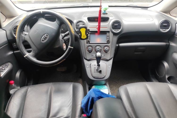 Used Kia Carens 2011 2.0L 7-Seater Automatic Comfort Edition