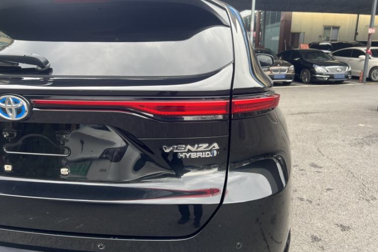 Used Toyota Venza 2022 Dual-Engine 2.5L CVT Two-Wheel Drive Luxury Edition Interior 9