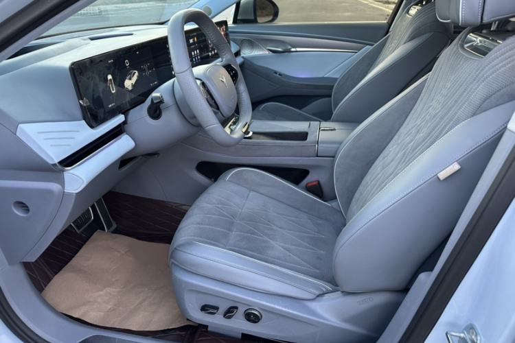 Used VOYAH PASSION 2023 Four-Wheel Drive Standard Edition
