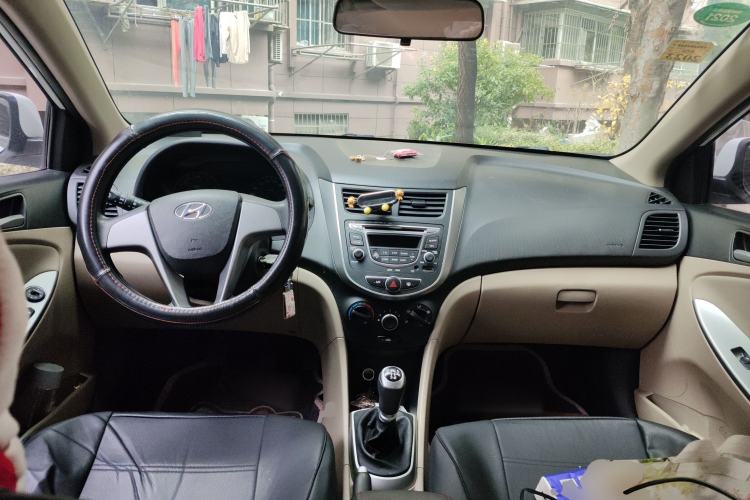 Used Hyundai Verna (older generation) 2014 1.4L Manual Smart GLS Trim