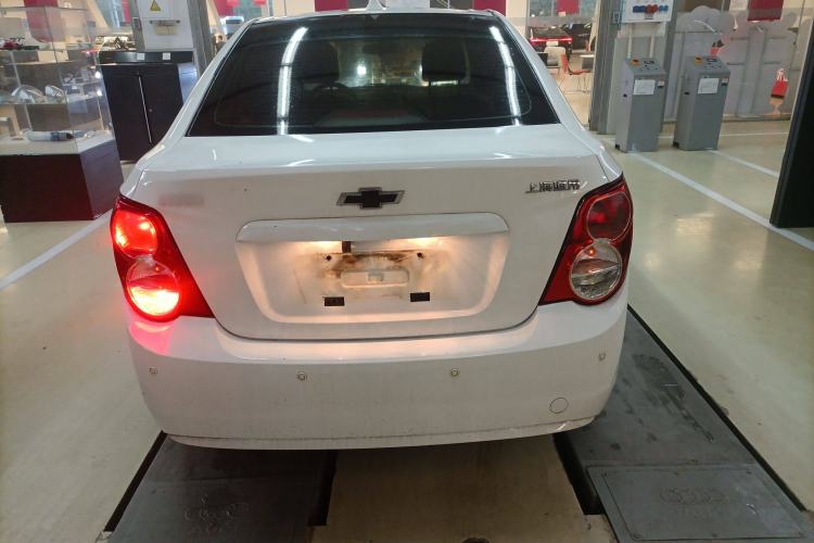 Used Chevrolet Aveo Sonic 2011 Sedan 1.4L Manual Transmission SE
