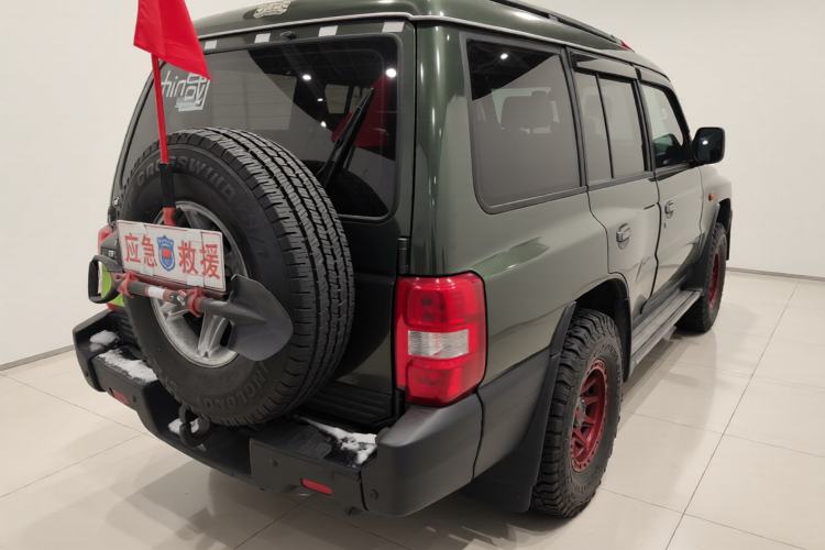 Used Leopaard Q6 2015 2.4L Manual 4x4 Excellence Edition Exterior 5