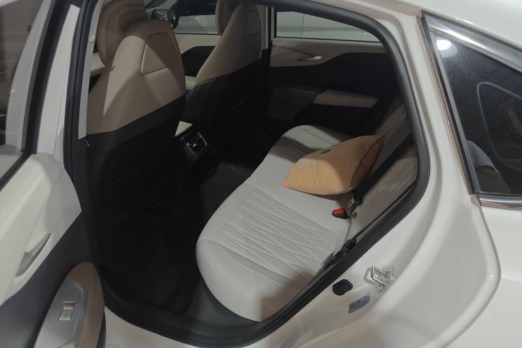 Used CHANGAN NEVO A05 2024 Truly Delicious Version 145 Beyond-Excellent Type Left Rear Seat
