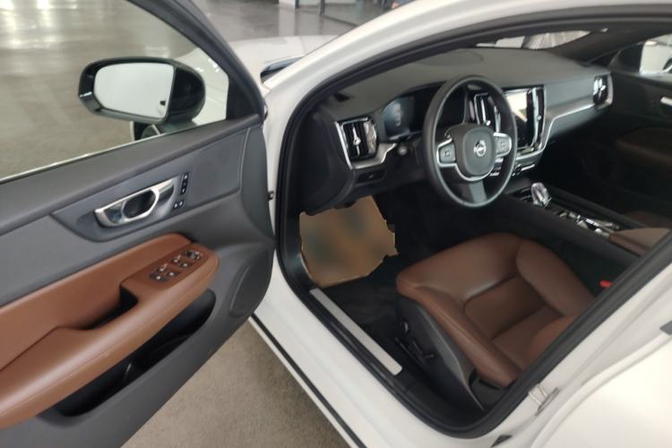 Used Volvo S60 2025 B4 Zhiyi Luxury Edition Driver Seat