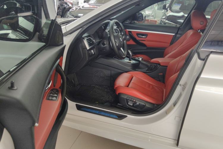 Used BMW 3 Series GT 2019 320i M Sport Night Edition Driver Seat