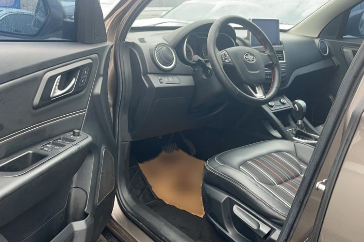 Used Bestune X40 2017 1.6L Automatic Luxury Model
