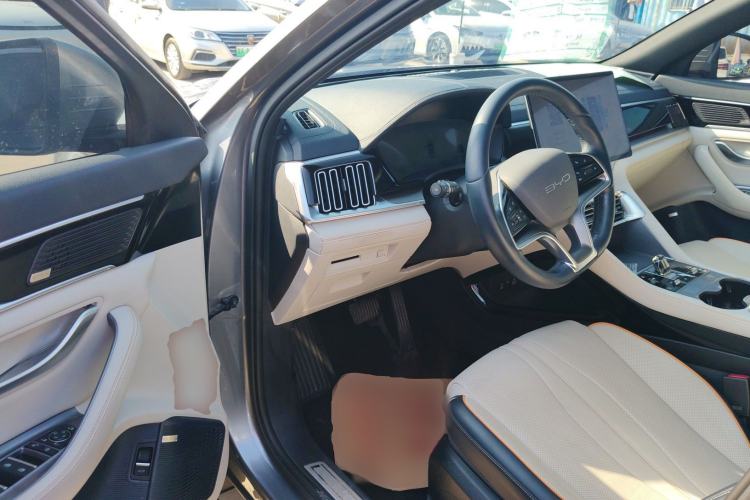 Used BYD Song PLUS New Energy 2023 Champion Edition EV 605KM Flagship PLUS Driver Seat